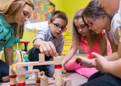 students playing with blocks
